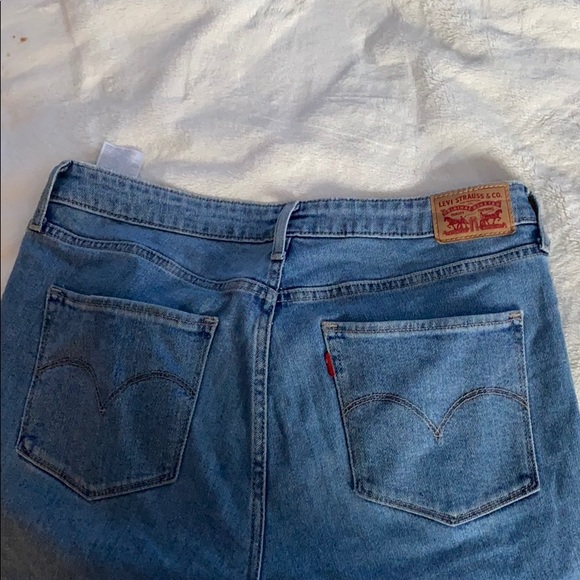 Jeans - Picture 3 of 3